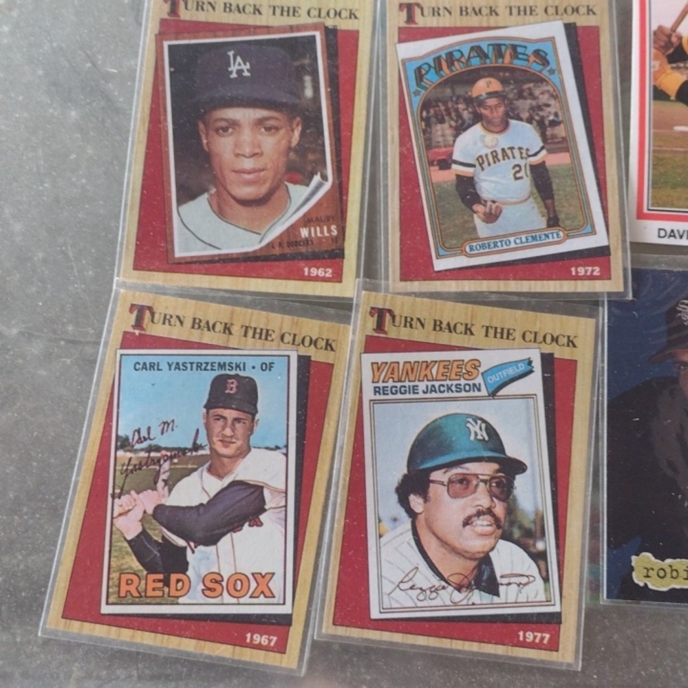 Assorted Baseball Trading Cards Collection - Picture 2 of 7
